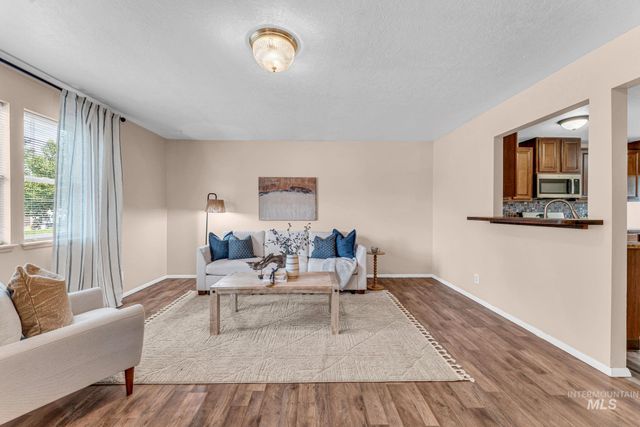 246 Avenida Del Rio Dr, Twin Falls, ID 83301