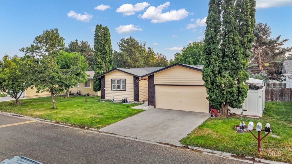 246 Avenida Del Rio Dr, Twin Falls, ID 83301 photo 2