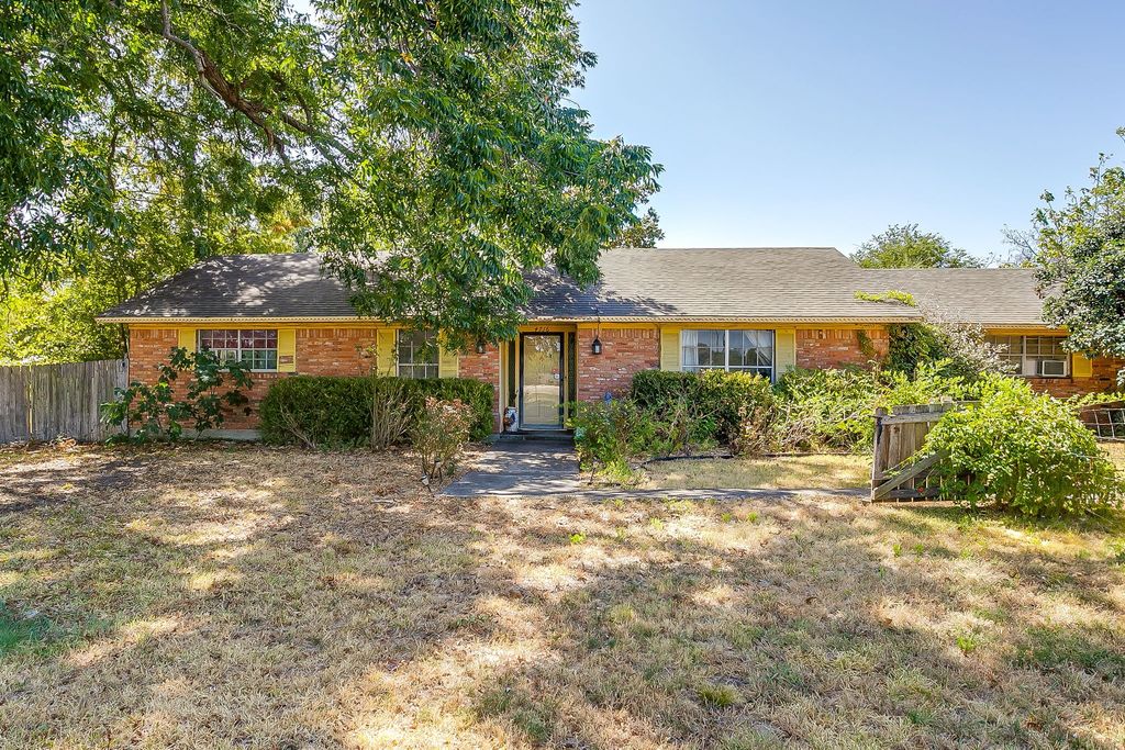4716 E University Drive, Denton, TX 76208