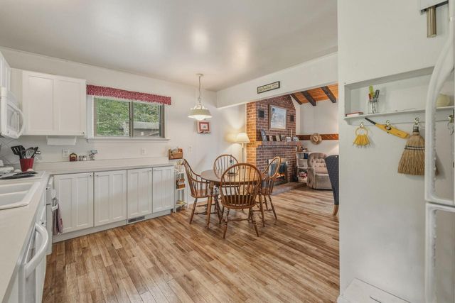 N1845 Wooddale DRIVE, Lake Geneva, WI 53147