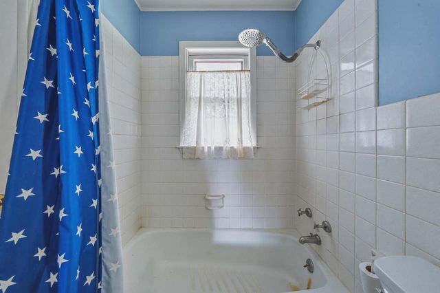 N1845 Wooddale DRIVE, Lake Geneva, WI 53147