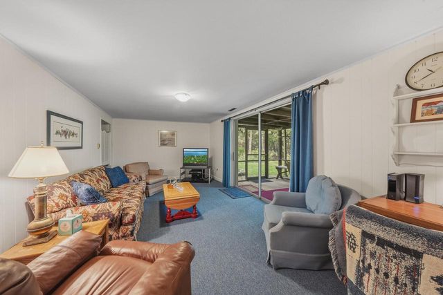 N1845 Wooddale DRIVE, Lake Geneva, WI 53147