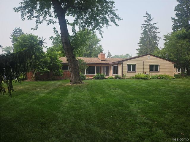 7171 Merrybrook Street, West Bloomfield Charter Township, MI 48322