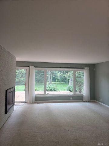 7171 Merrybrook Street, West Bloomfield Charter Township, MI 48322
