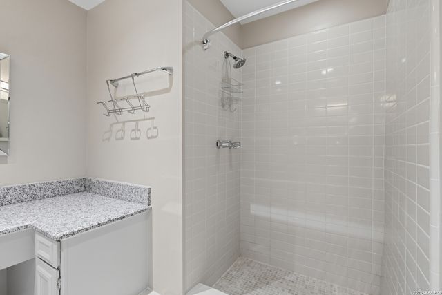 7711 Callaghan Rd Apt 301, San Antonio, TX 78229