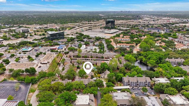 7711 Callaghan Rd Apt 301, San Antonio, TX 78229