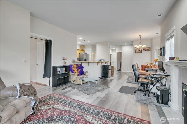 10700 SE 260th Street #D101, Kent, WA 98030