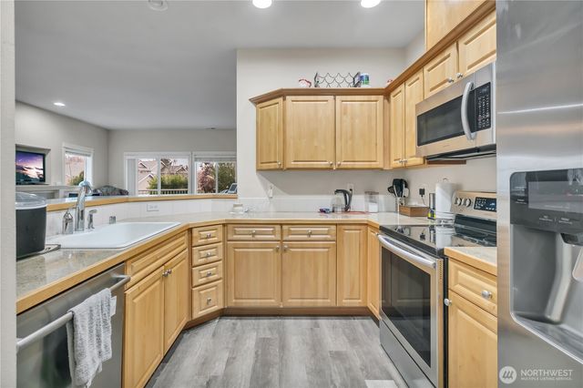 10700 SE 260th Street #D101, Kent, WA 98030