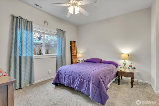 10700 SE 260th Street #D101, Kent, WA 98030