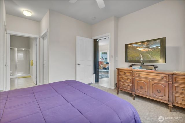 10700 SE 260th Street #D101, Kent, WA 98030