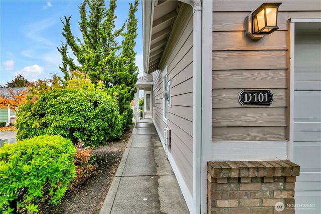 10700 SE 260th Street #D101, Kent, WA 98030