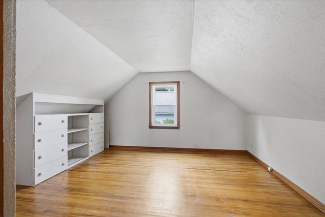 262 Cottage Grove Avenue, Waterloo, IA 50703