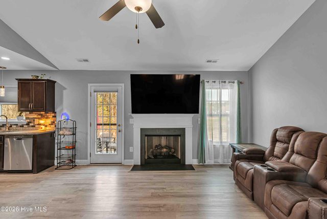 413 Stones Throw Court, Jacksonville, NC 28546