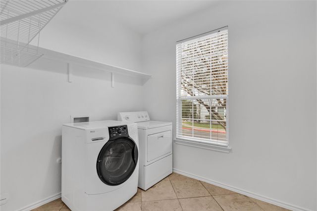 2606 Kinney Oaks CT, Austin, TX 78704