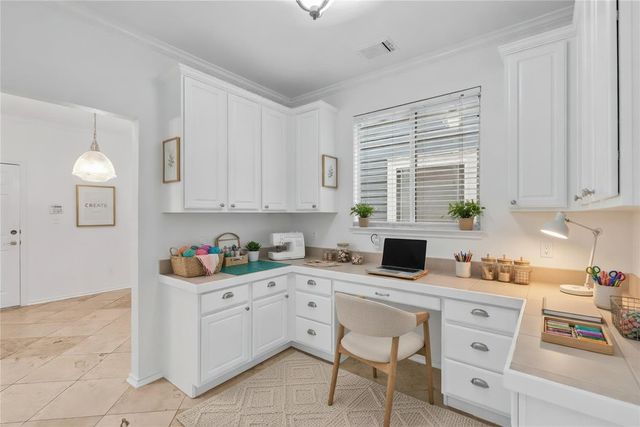 2606 Kinney Oaks CT, Austin, TX 78704