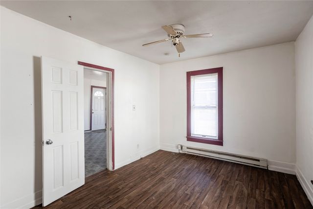 616 3rd Street, Perry, IA 50220