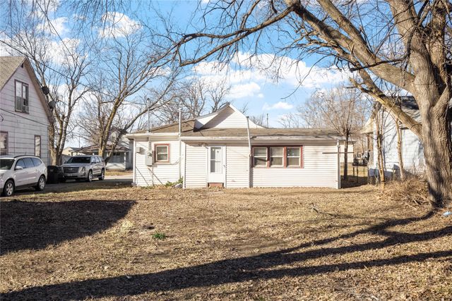 616 3rd Street, Perry, IA 50220