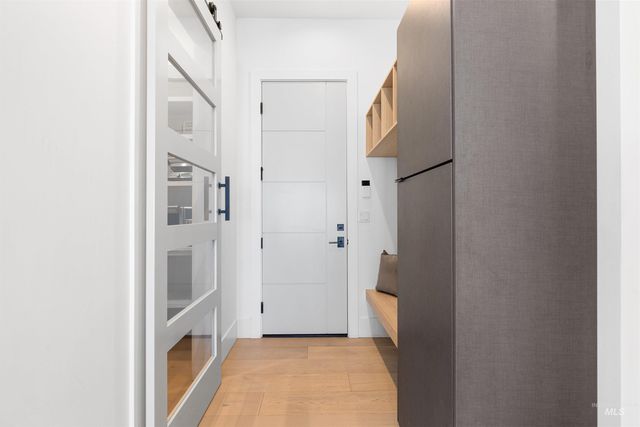 1903 S Meteor Way, Boise, ID 83712