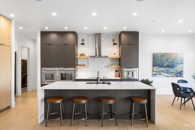 1903 S Meteor Way, Boise, ID 83712