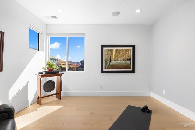 1903 S Meteor Way, Boise, ID 83712