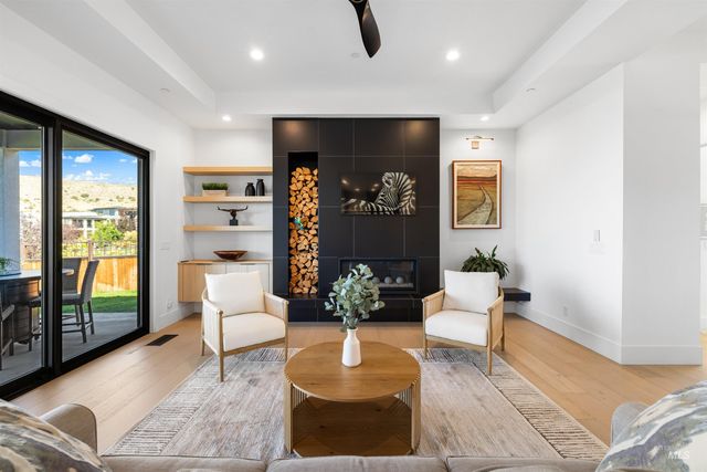 1903 S Meteor Way, Boise, ID 83712