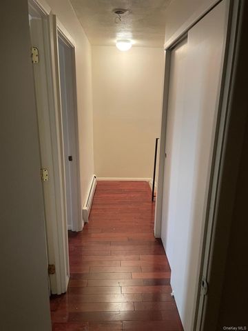 7 Dune Court, Bronx, NY 10473