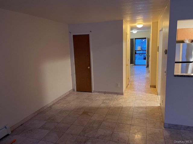 7 Dune Court, Bronx, NY 10473