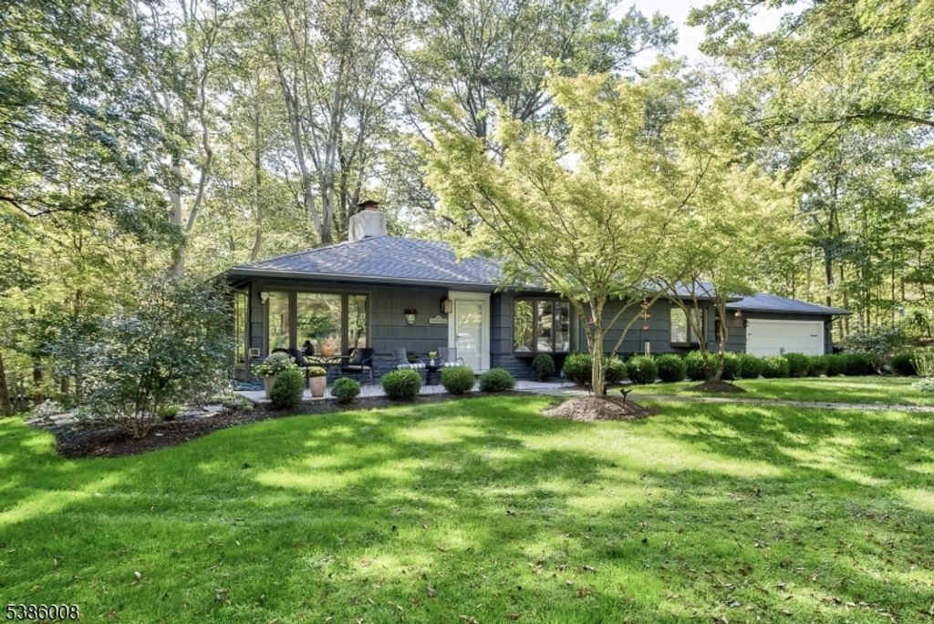 75 Pine Hill Road, Delaware Twp., NJ 08559