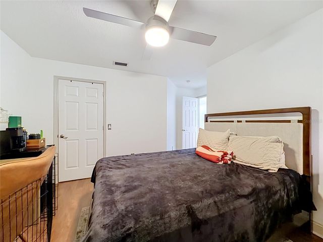 5846 BENT GRASS DRIVE, Valrico, FL 33596
