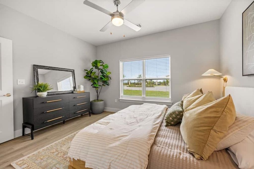 4835 E Yager LN 10302, Manor, TX 78653