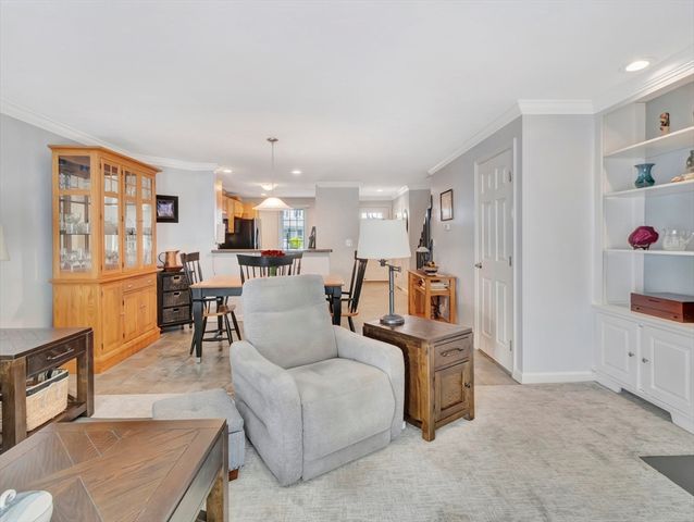 283 East Main 16, Norton, MA 02766