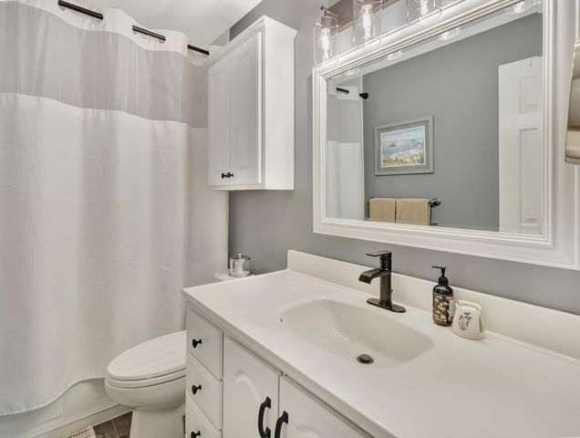 283 East Main 16, Norton, MA 02766