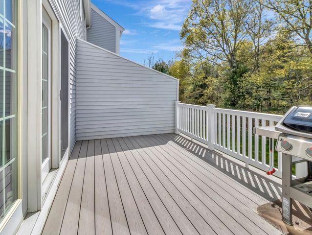 283 East Main 16, Norton, MA 02766