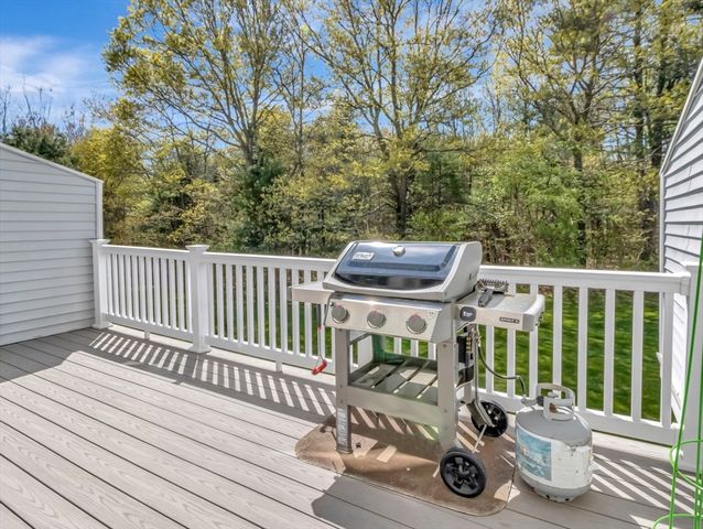 283 East Main 16, Norton, MA 02766
