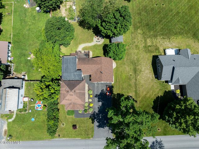 77 Spring Street, Cambridge, NY 12816