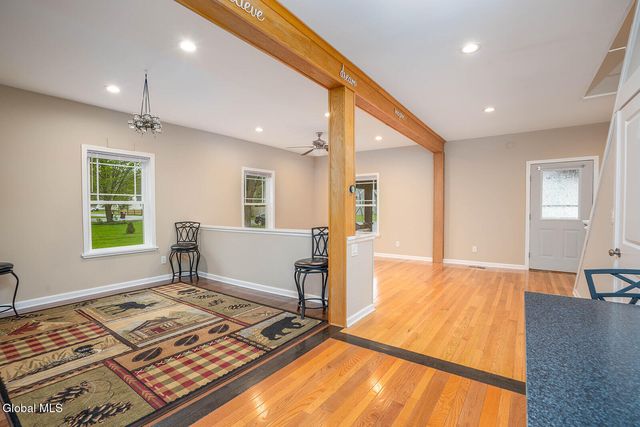 77 Spring Street, Cambridge, NY 12816