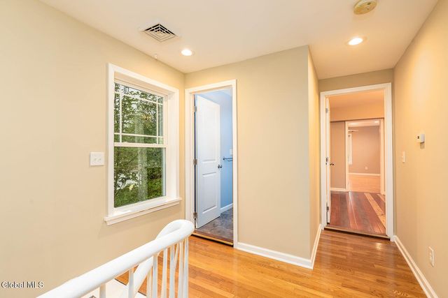 77 Spring Street, Cambridge, NY 12816