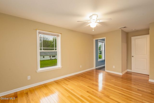 77 Spring Street, Cambridge, NY 12816
