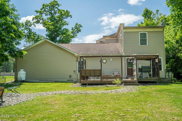 77 Spring Street, Cambridge, NY 12816