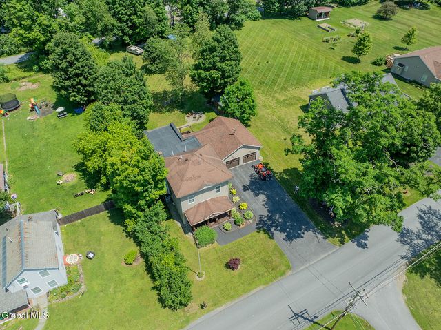 77 Spring Street, Cambridge, NY 12816