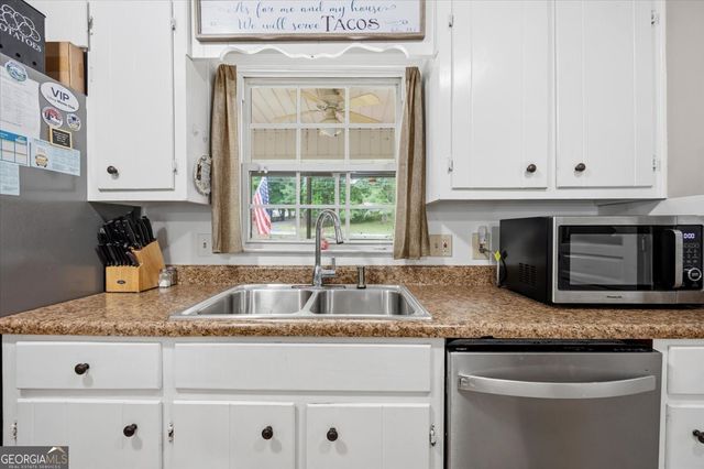 210 Newton Drive, Forsyth, GA 31029