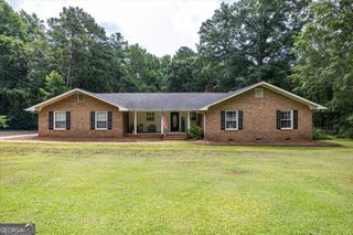 210 Newton Drive, Forsyth, GA 31029