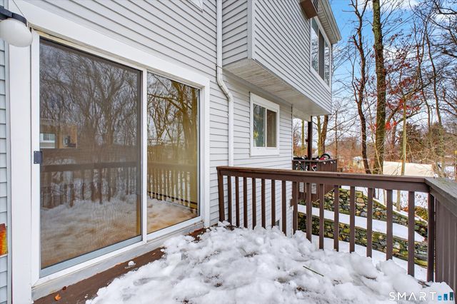 20 East Pembroke Road 8, Danbury, CT 06811