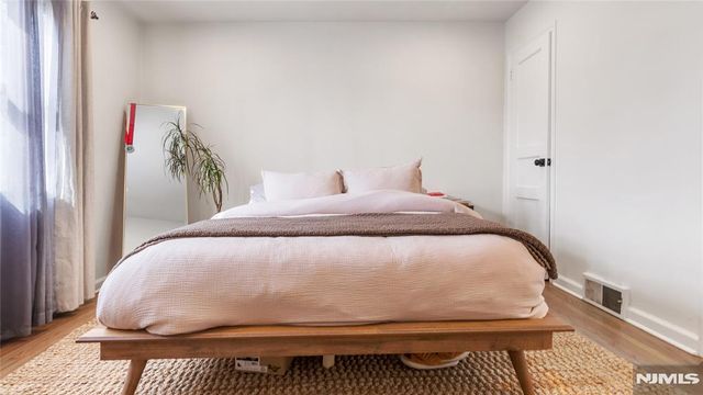 44 Schlosser Drive, Rochelle Park, NJ 07662