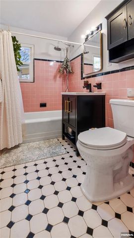 44 Schlosser Drive, Rochelle Park, NJ 07662