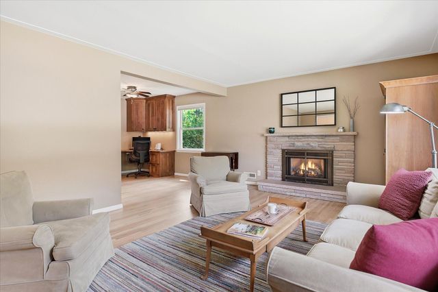 7109 Heatherton Trail, Edina, MN 55435