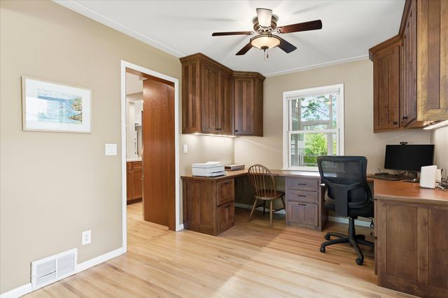 7109 Heatherton Trail, Edina, MN 55435