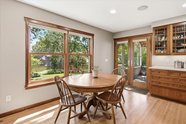 7109 Heatherton Trail, Edina, MN 55435