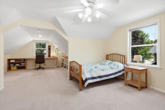 7109 Heatherton Trail, Edina, MN 55435