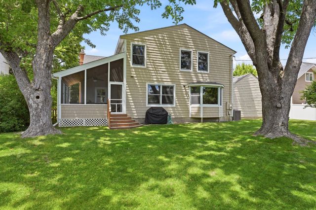 7109 Heatherton Trail, Edina, MN 55435